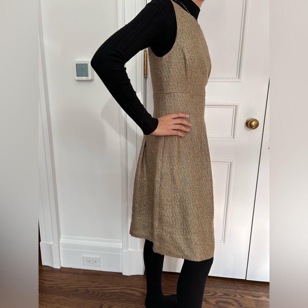 Lela Rose. Sleeveless cocktail dress. Gold.